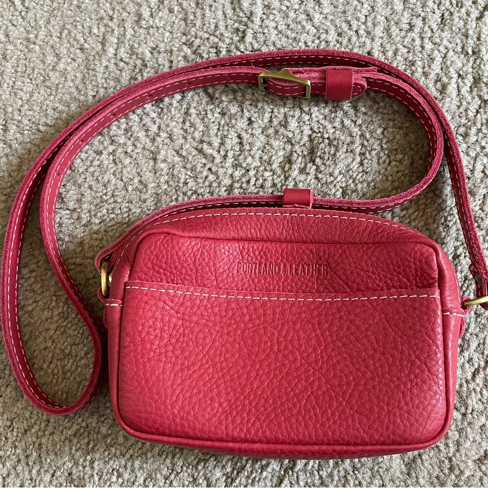 Portland Leather Small Camera Crossbody Bag